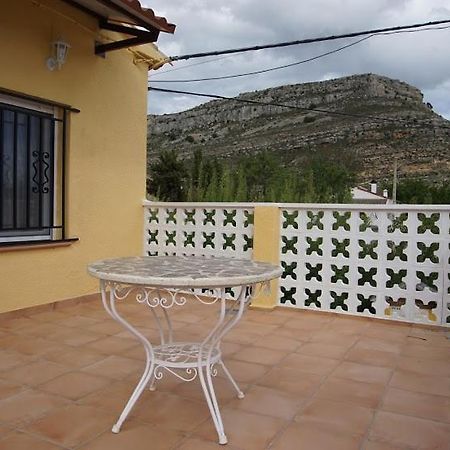 הוילה Granja Llumes La Casa Del Rio מראה חיצוני תמונה