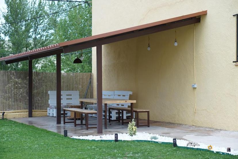 הוילה Granja Llumes La Casa Del Rio מראה חיצוני תמונה